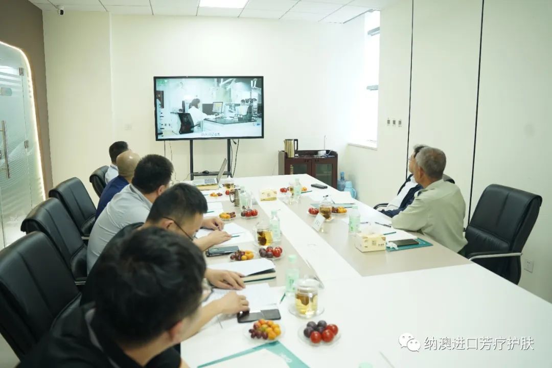世界中醫(yī)藥學會聯(lián)合會芳香健康產(chǎn)業(yè)分會王有江會長一行到訪納澳集團